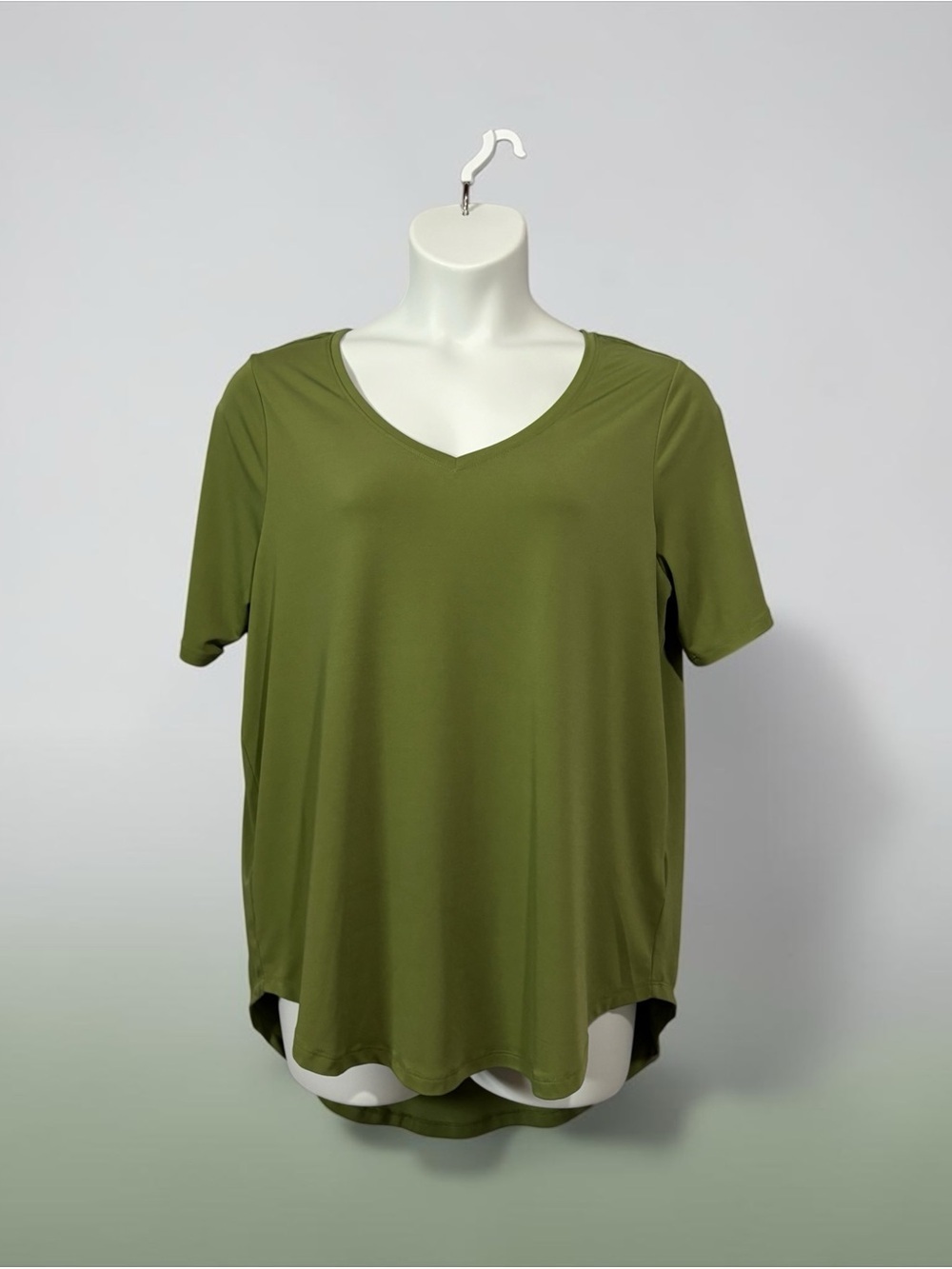 NEW, Lane Bryant, 1X, Olive Green V-Neck Top, Plus Size, Stretch